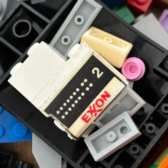 Legos Multiple Pieces OVER 2LB LOT mixed pieces - Picture 6 of 16